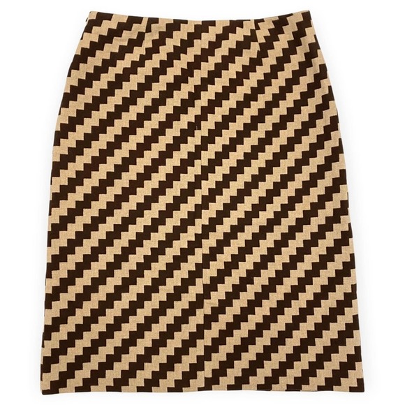 J. Crew Wool Pencil Skirt Knee Length Women's Size 6 Chevron Pattern Brown Cream - Picture 3 of 5